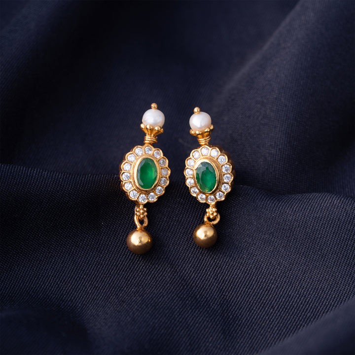 Ratna-Pushpika Studs
