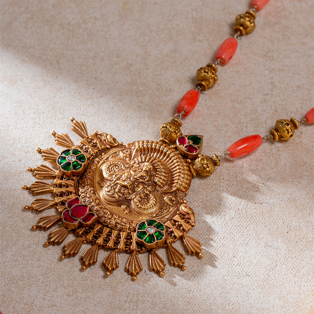 Padma-Chakra Necklace Set