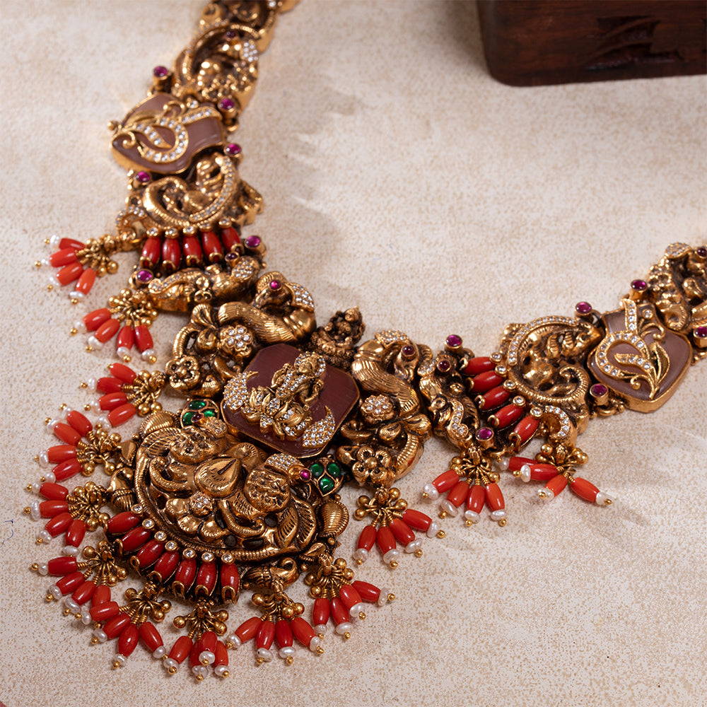 Shree Samhita Short Necklace