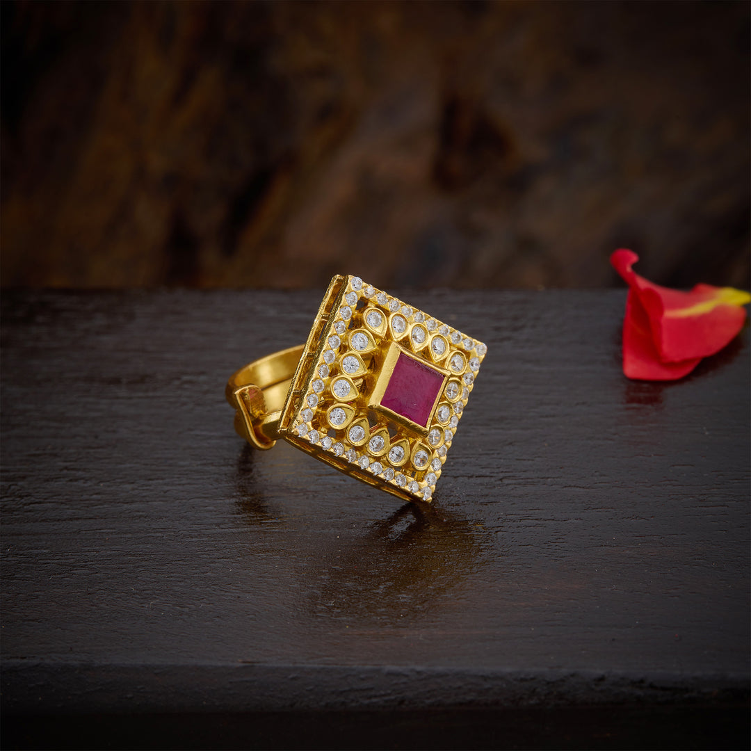 Sqarosa Ring