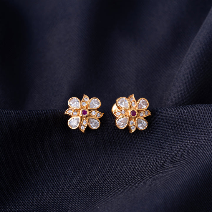Gulaabsiya Studs