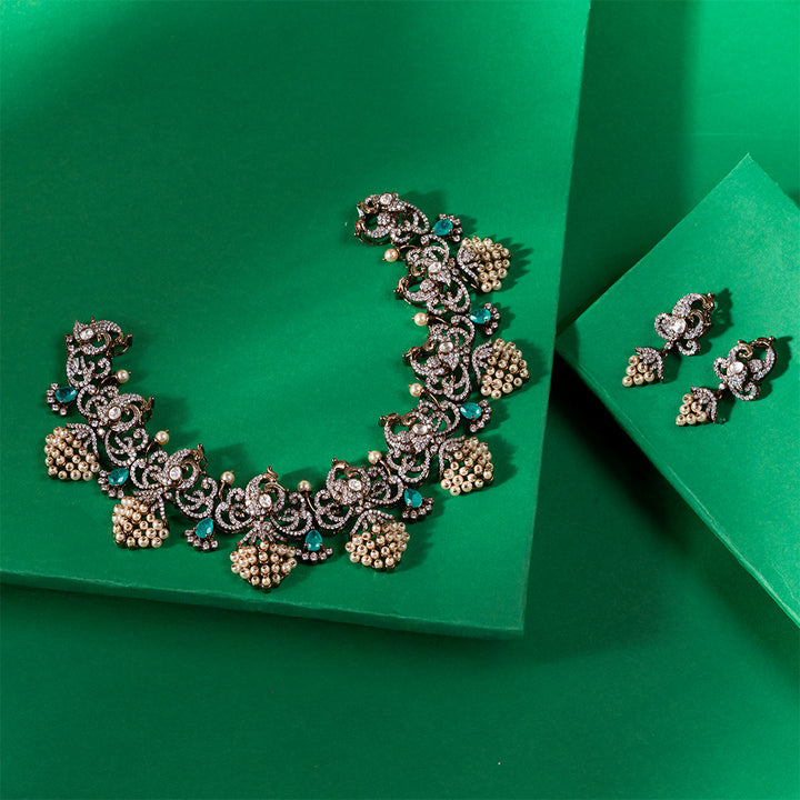 Feathers of the Empire Necklace Set