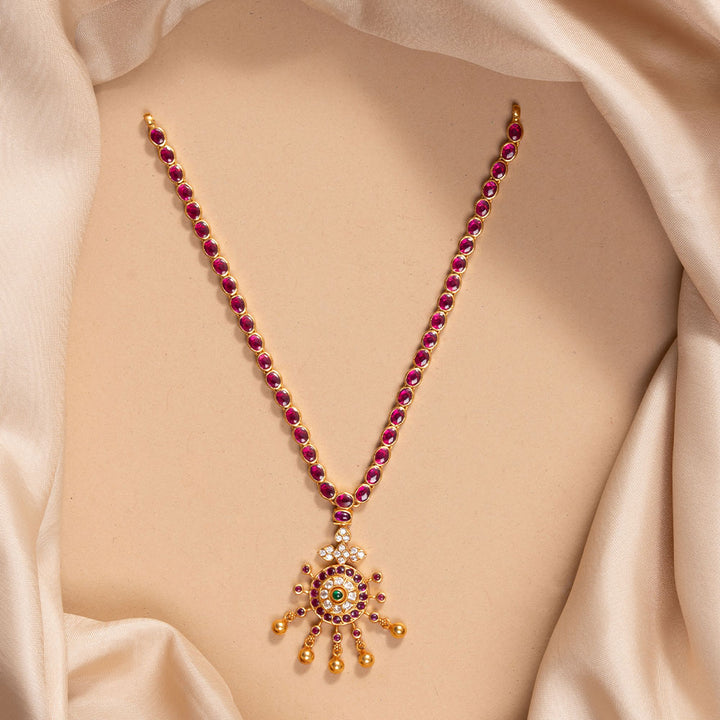 Rosy Spark Necklace