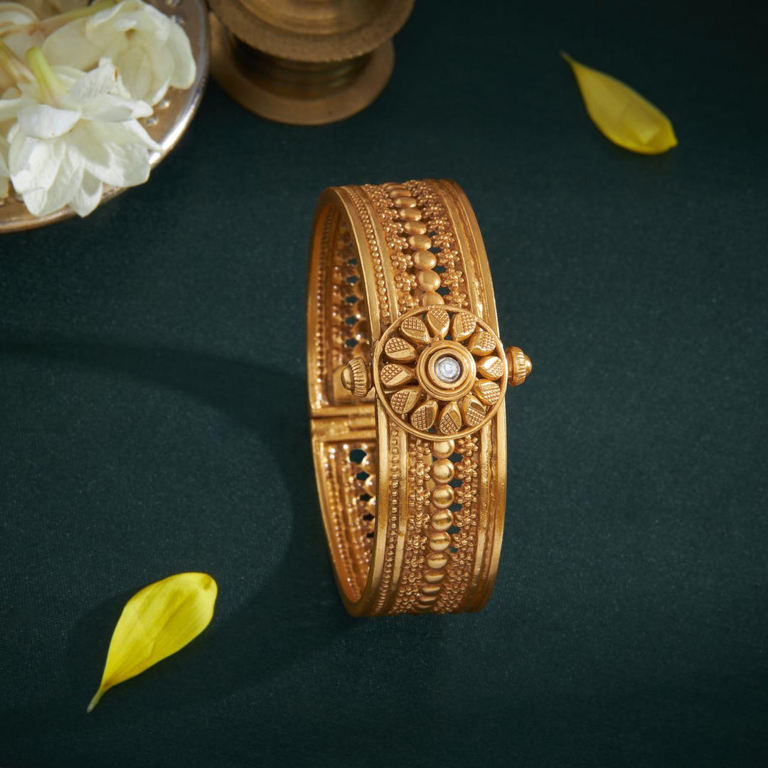 Ishvani Antique Kada