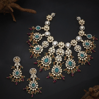 BOLD NECKLACE
