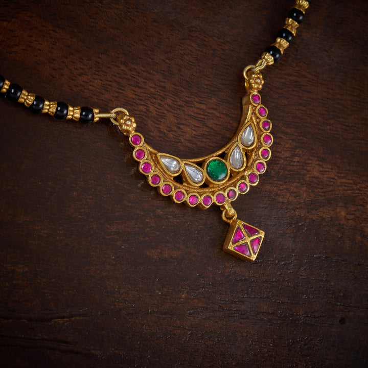 Kundanika Mangalsutra