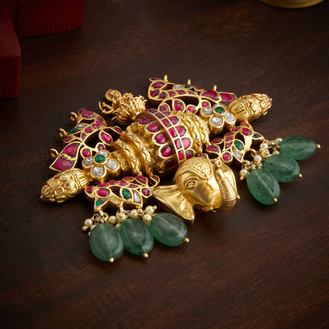 Gajvarna Pendant