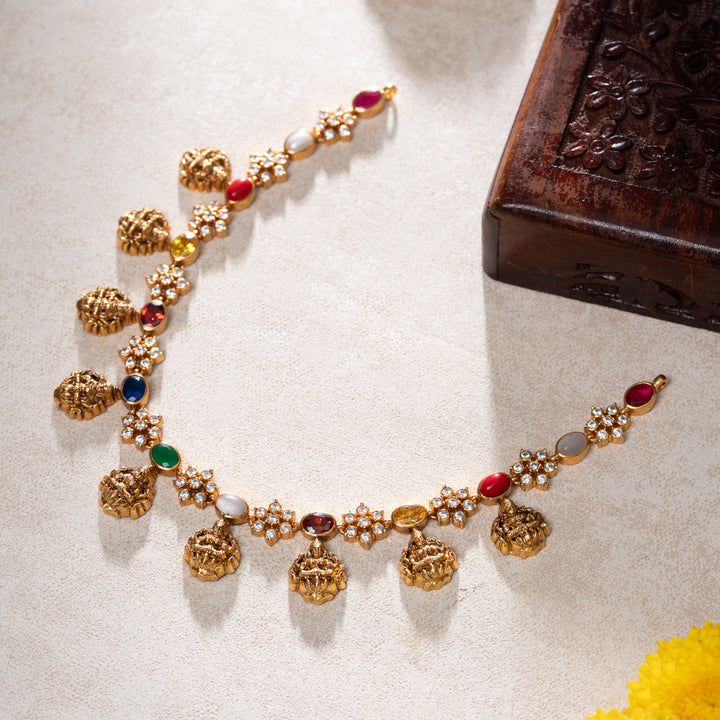 Ratna Bhushani Short Necklace