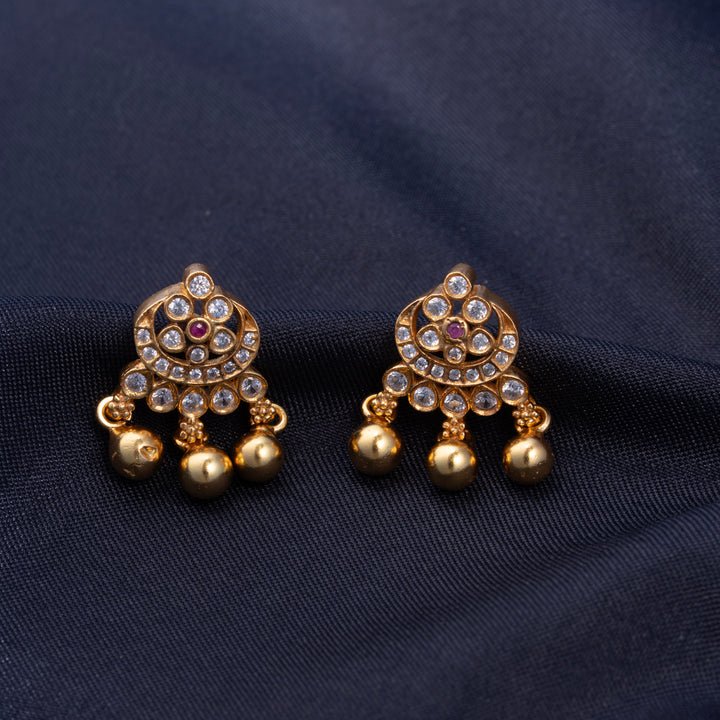 Aarohi Pendant Set