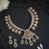 MID STATEMENT NECKLACE