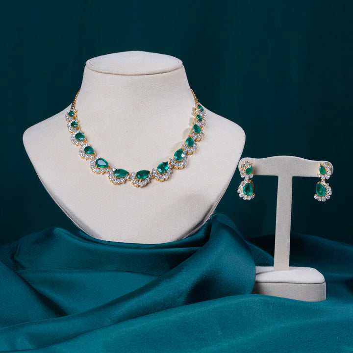 Pear of Persia Necklace Set