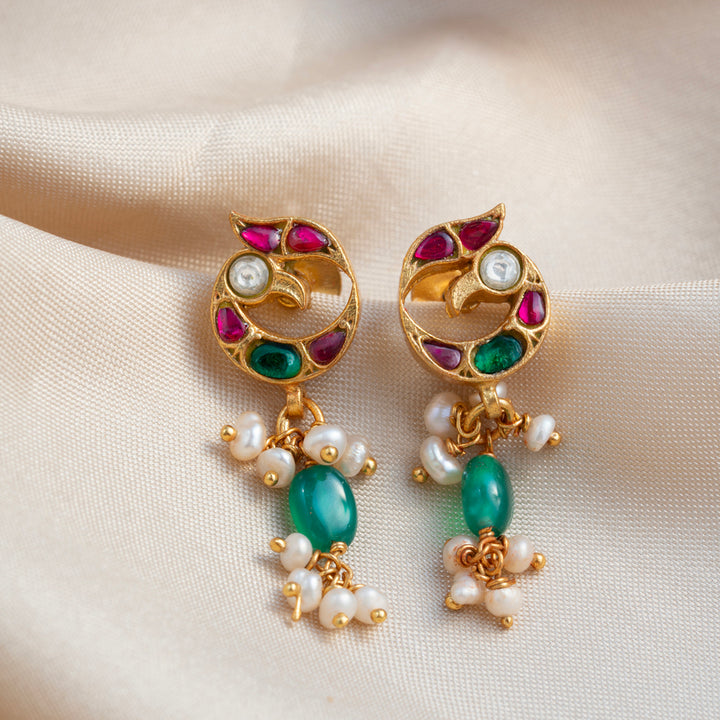 Kundan Kalgi Studs