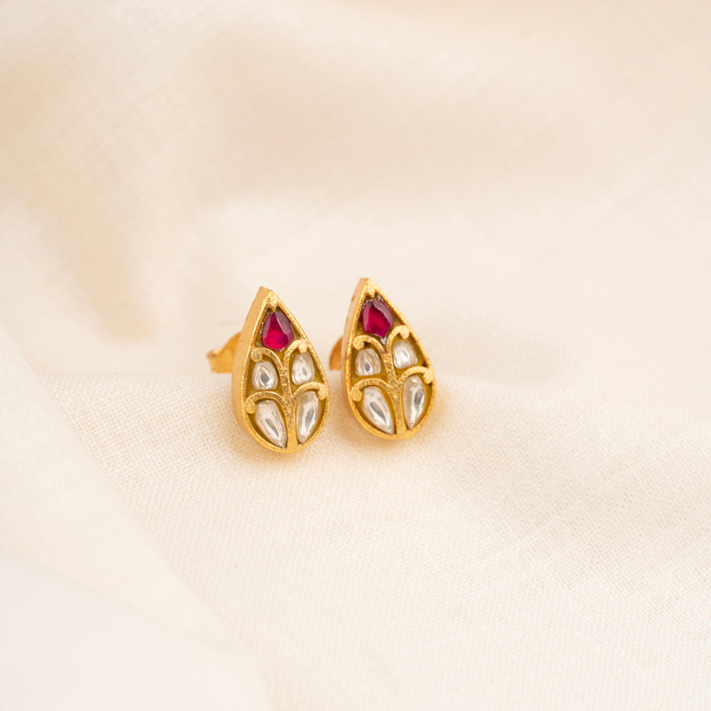 Peariva Studs